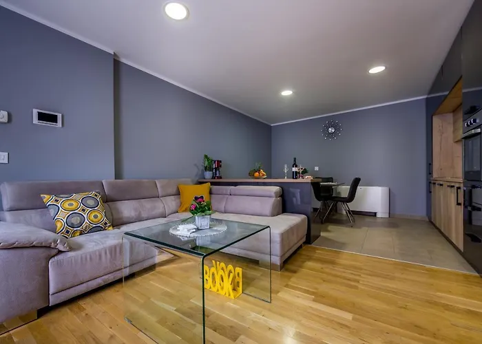 Elena Apartman Fiume